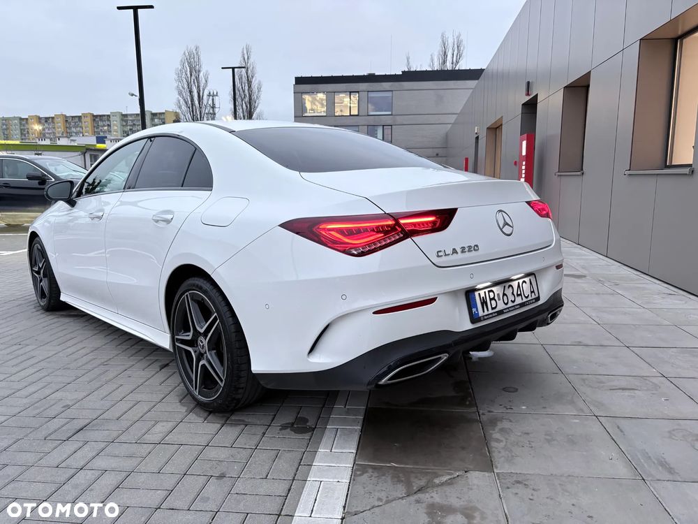 Mercedes-Benz CLA 220 AMG Line 7G-DCT - 2