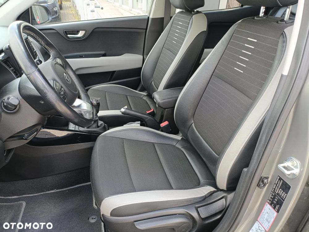 Kia Stonic 1.0 T-GDI L - 10