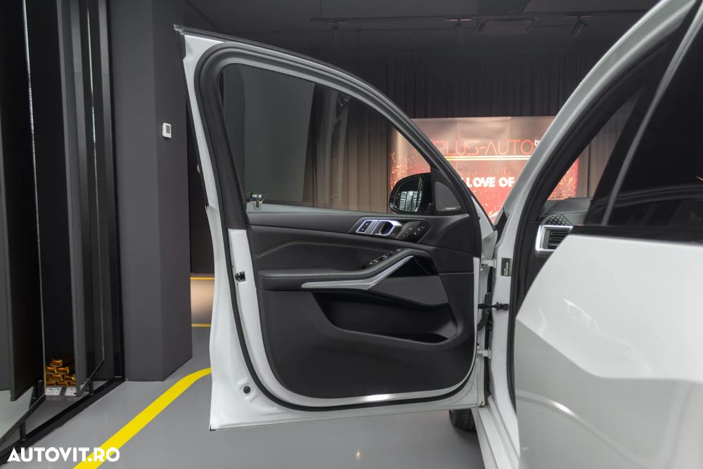 BMW X5 M M60i xDrive - 16