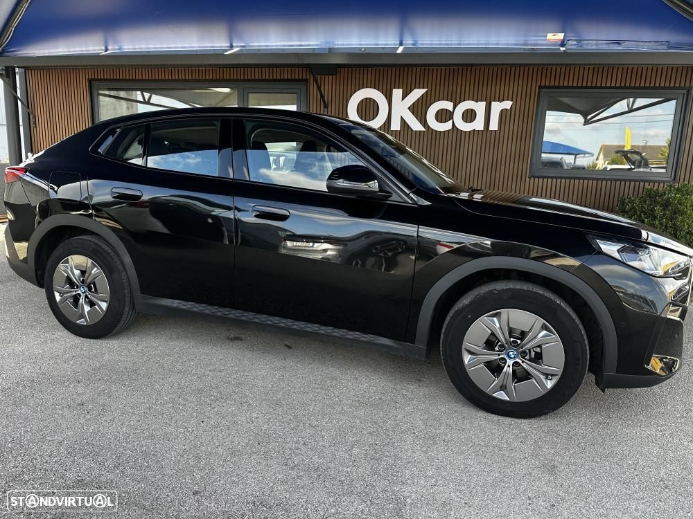 BMW iX2 eDrive20 — fotografia 7