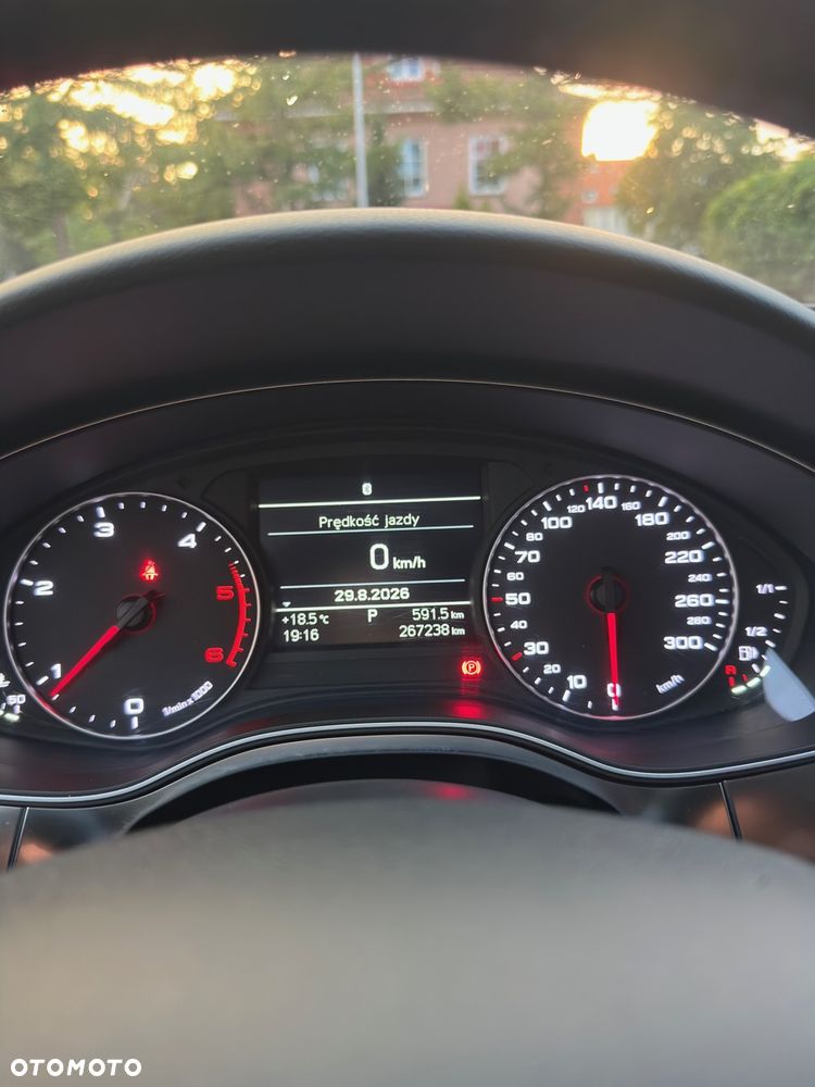 Audi A6 Avant 2.0 TDI Ultra DPF S tronic - 17