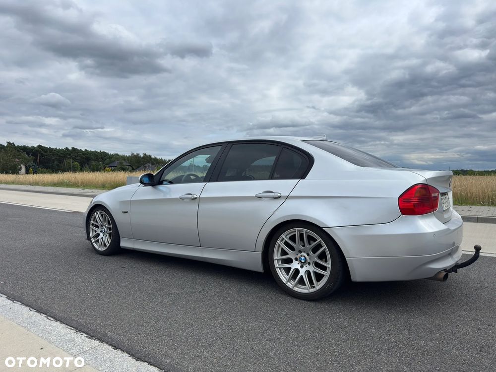 BMW Seria 3 320i - 13