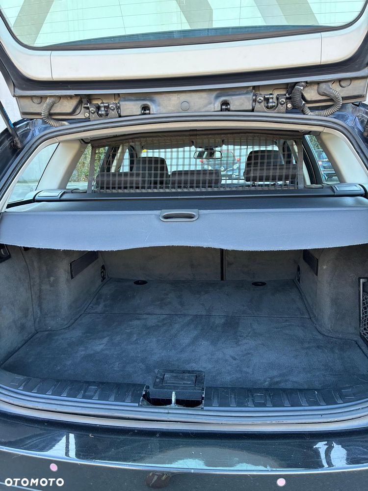 BMW Seria 3 318d - 13