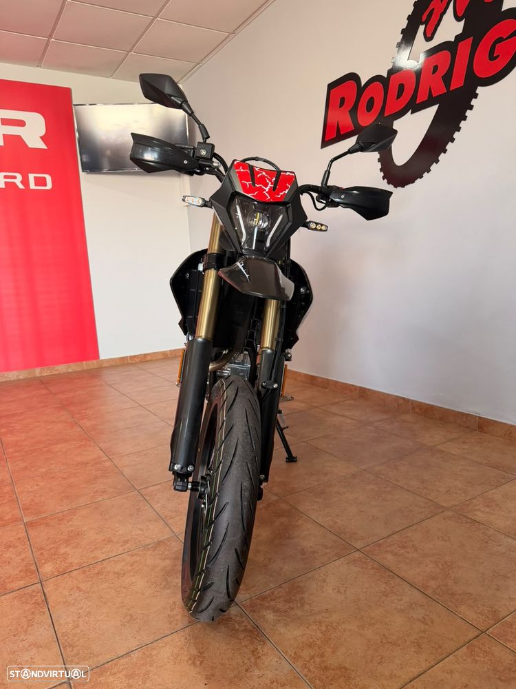 QJ Motor COV 125 - OFERTA DE EQUIPAMENTO + CARTÃO DE DESCONTO EM COMBUSTÍVEL - 4