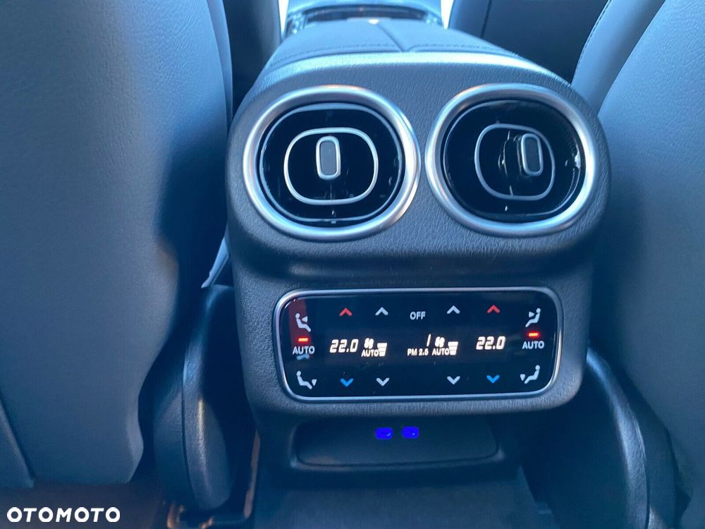 Mercedes-Benz GLC - 22