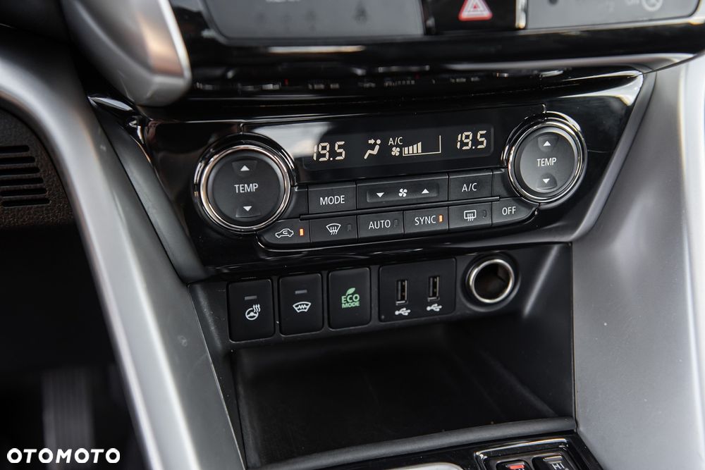 Mitsubishi Eclipse Cross 1.5 T-MIVEC ClearTec CVT 4WD Diamant Edition Plus - 24
