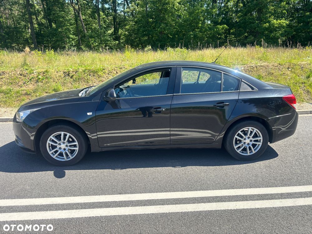 Chevrolet Cruze 1.6 LS - 5