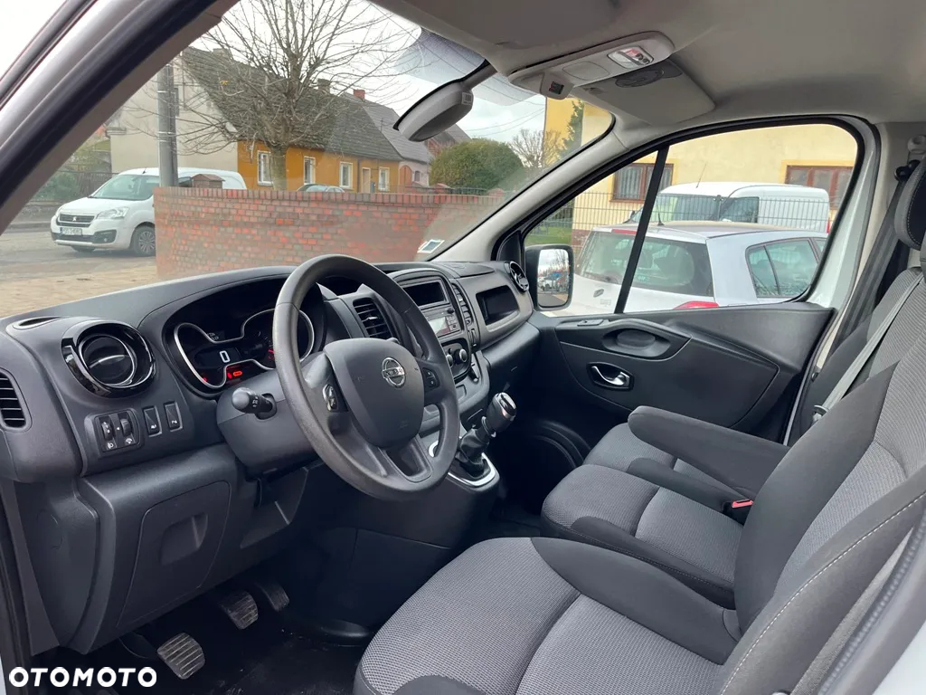 Nissan NV300 - 7