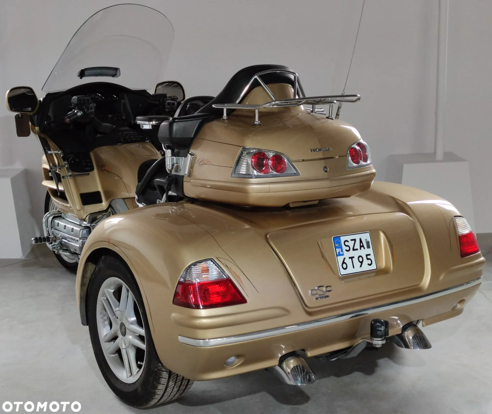 Honda GL - 8