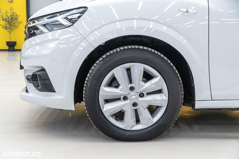 Dacia Logan TCe 90 MT6 Prestige - 34