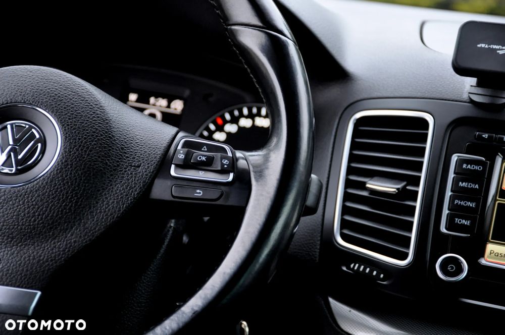 Volkswagen Sharan 2.0 TDI DSG BlueMotion Technology Comfortline - 27