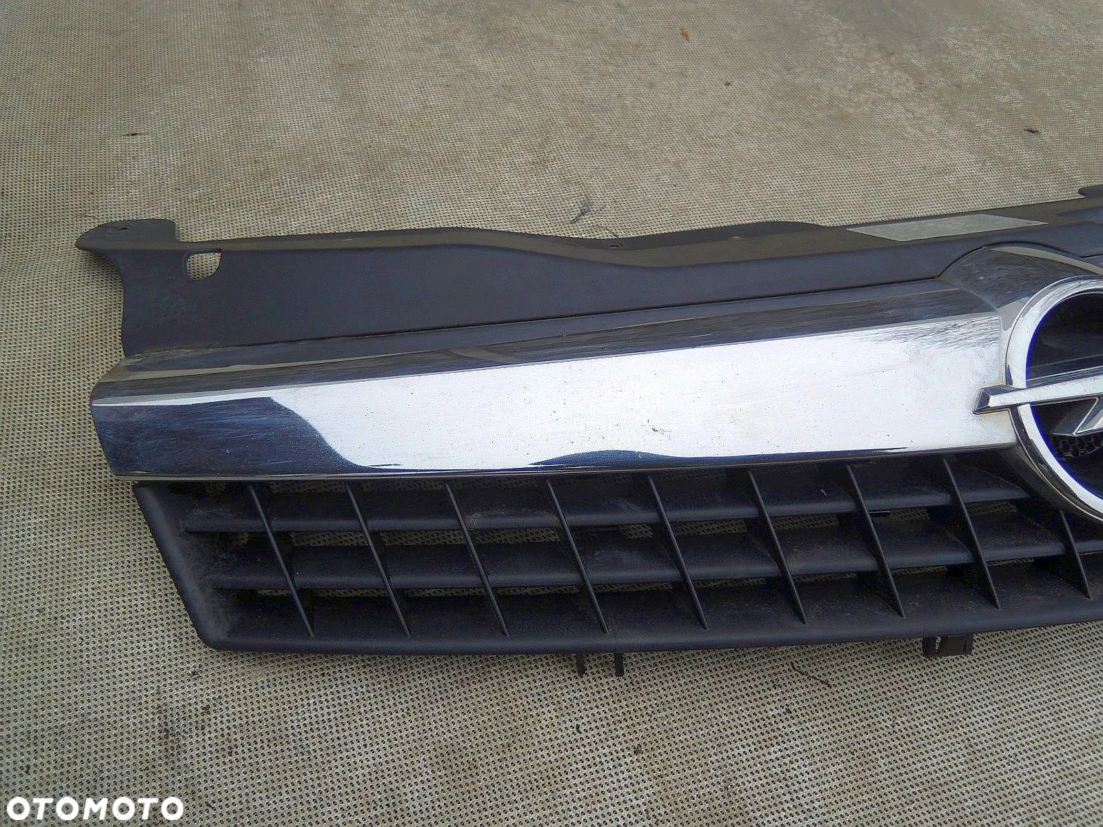 GRIL ATRAPA - OPEL ASTRA H III GTC 06-10r - 2
