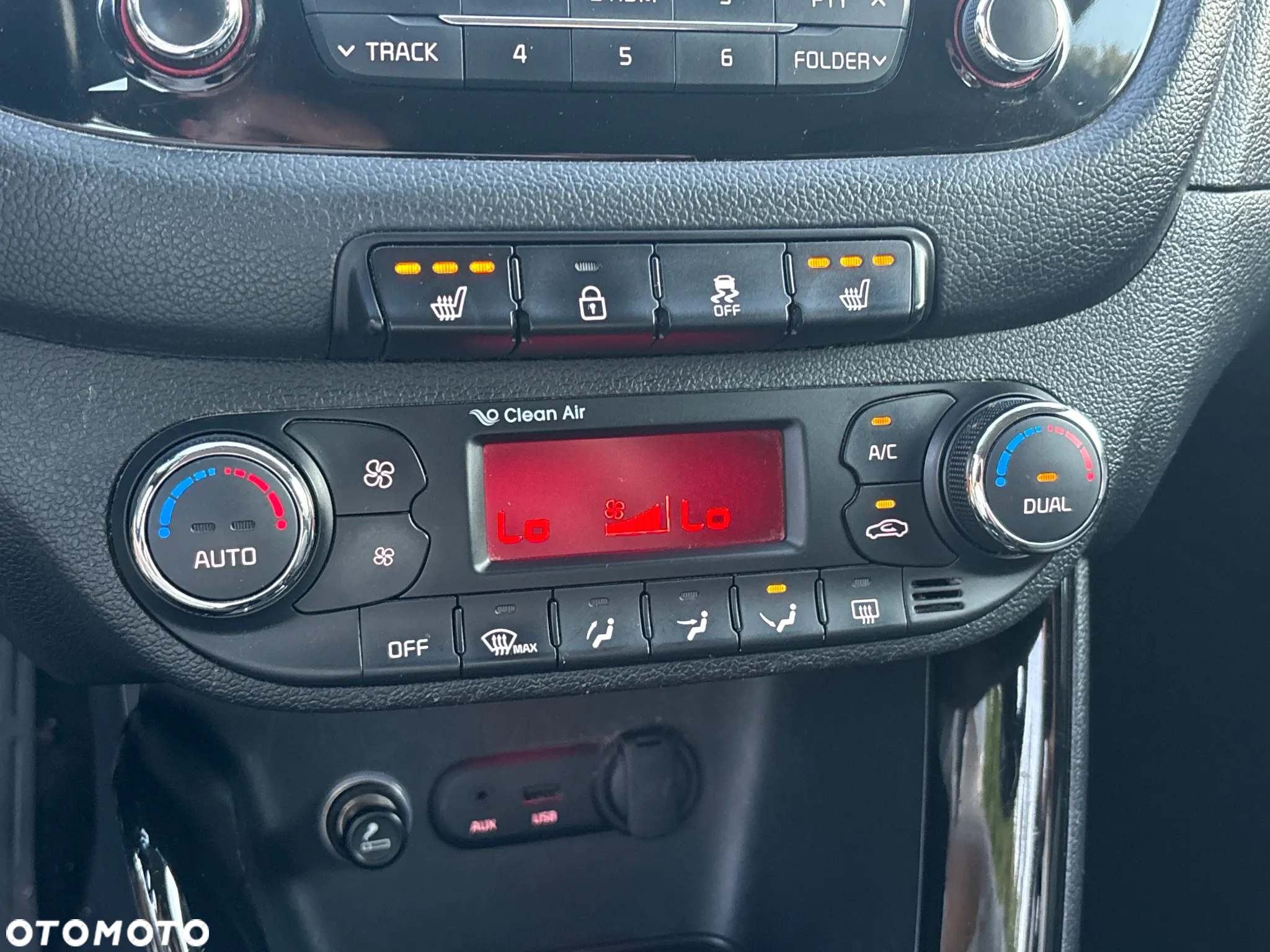 Kia Ceed - 26