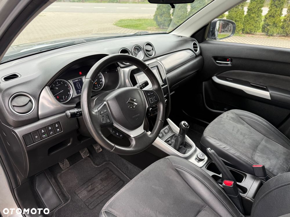 Suzuki Vitara 1.6 (4x4) Allgrip Comfort+ - 9