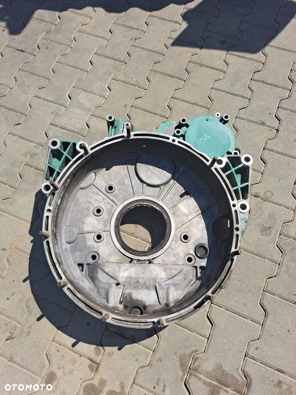 OBUDOWA SPRZĘGŁA KOŁA ZAMACHOWEGO VOLVO FM 9 D9