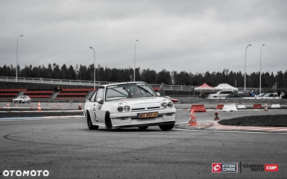 Opel Manta - 16