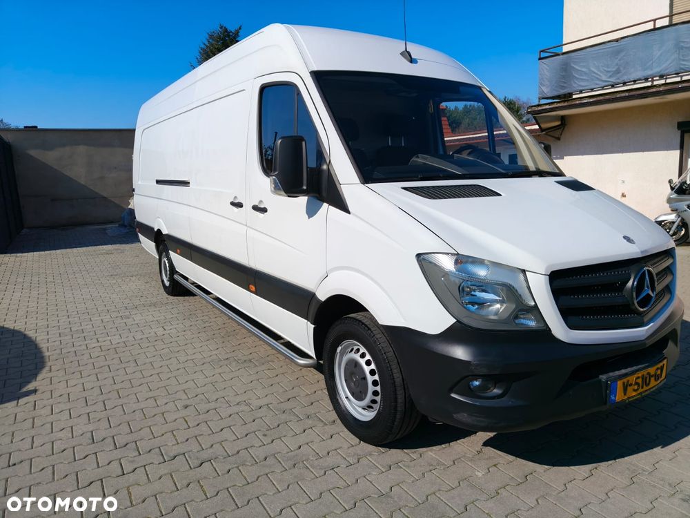 Mercedes-Benz Sprinter - 1