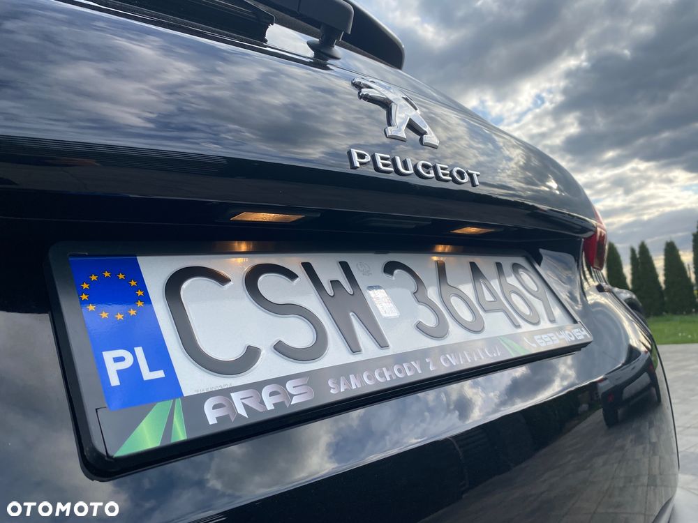 Peugeot 2008 PureTech 110 Stop&Start GT-Line Edition - 12