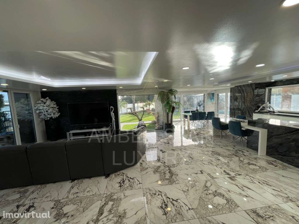 Moradia de luxo T4 com piscina e jardim na Quinta de Santa Maria - Grande imagem: 5/40