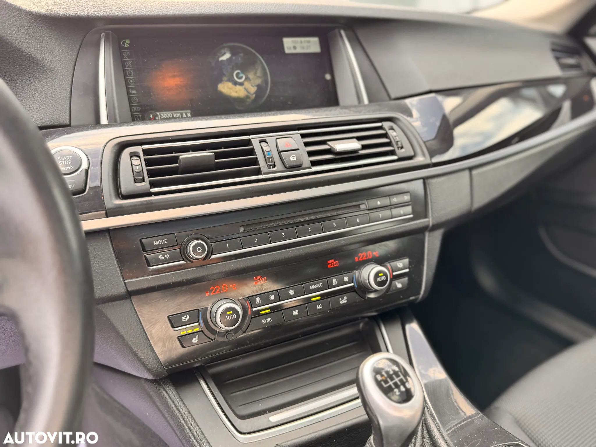 BMW Seria 5 520d - 38