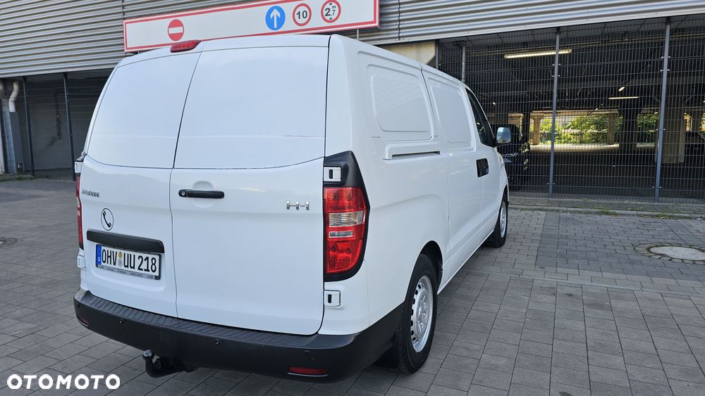 Hyundai H-1 - 7