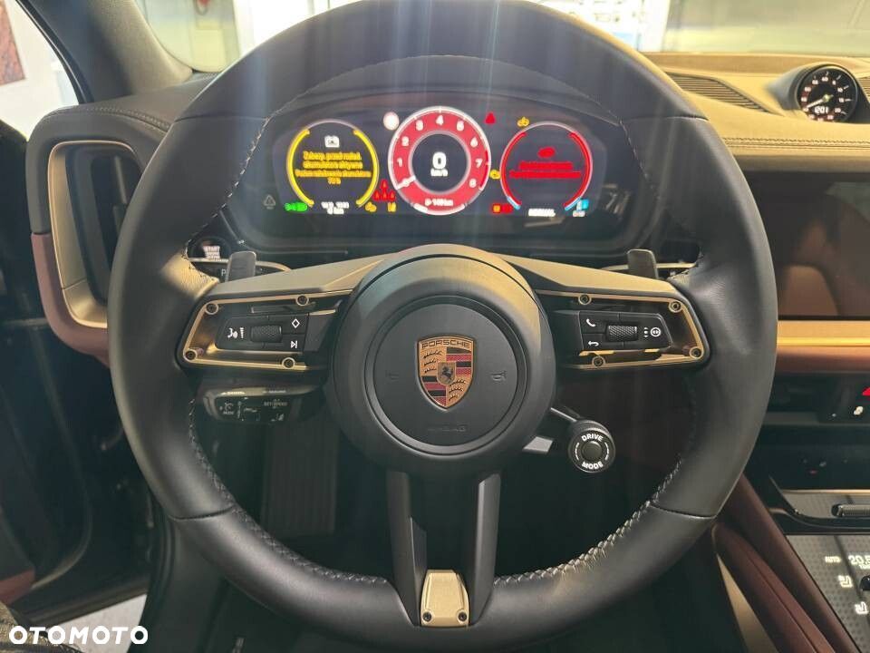 Porsche Cayenne - 9