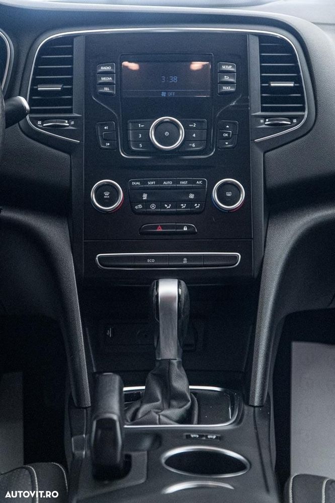 Renault Megane TCe 140 GPF EDC ZEN - 5