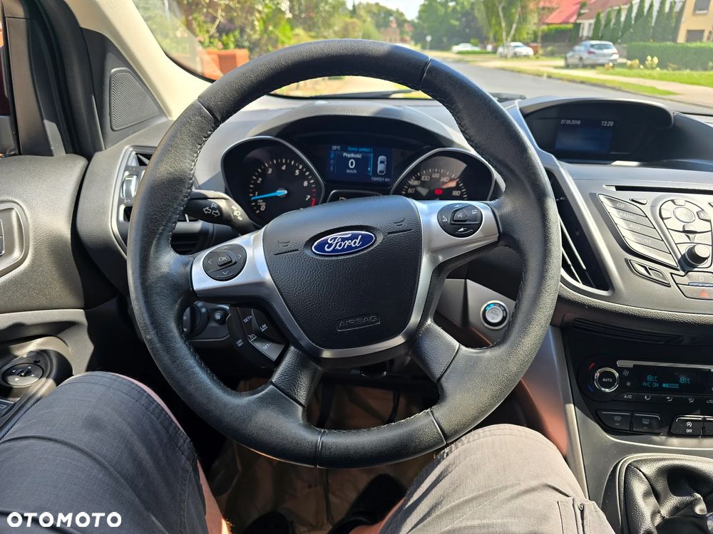 Ford Kuga - 12