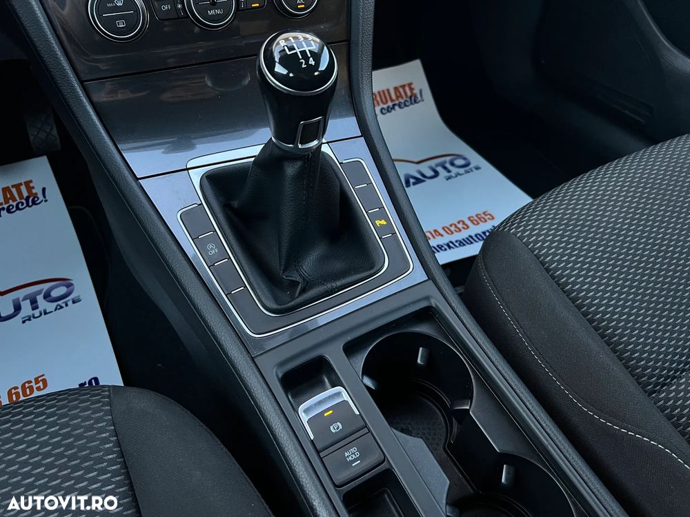 Volkswagen Golf 1.6 TDI DSG Comfortline - 11