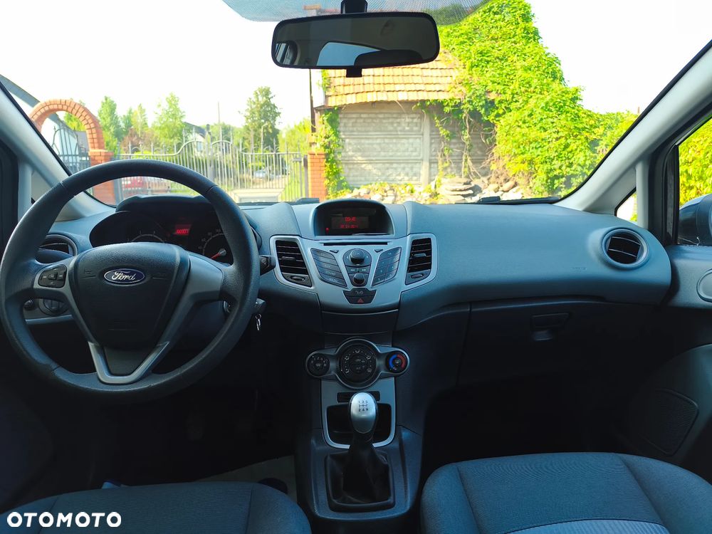 Ford Fiesta 1.25 Champions Edition - 14