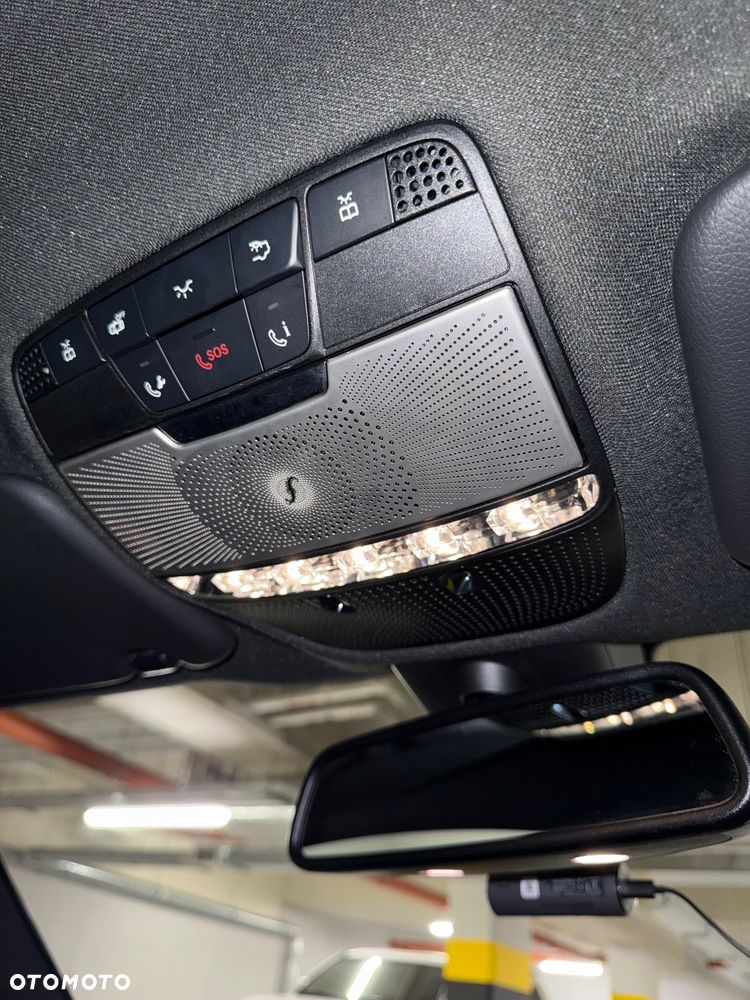 Mercedes-Benz Klasa C 200 4Matic 9G-TRONIC AMG Line - 15