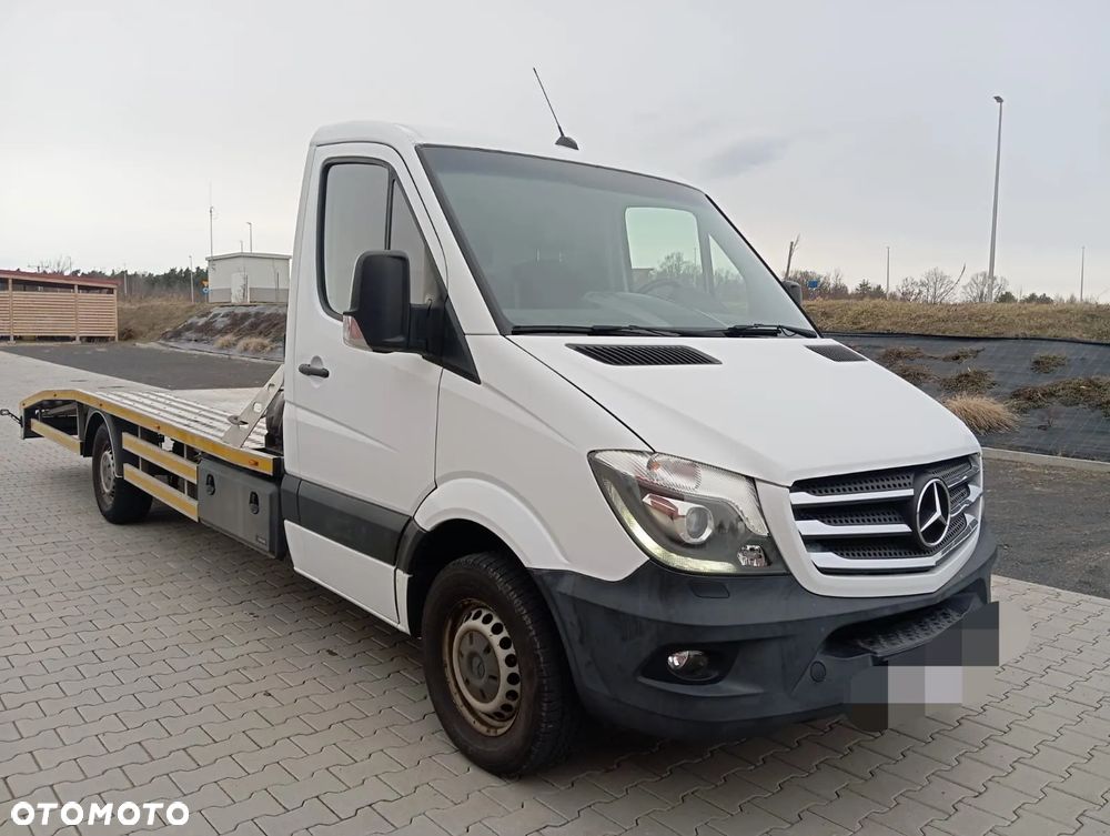 Mercedes-Benz Sprinter - 5
