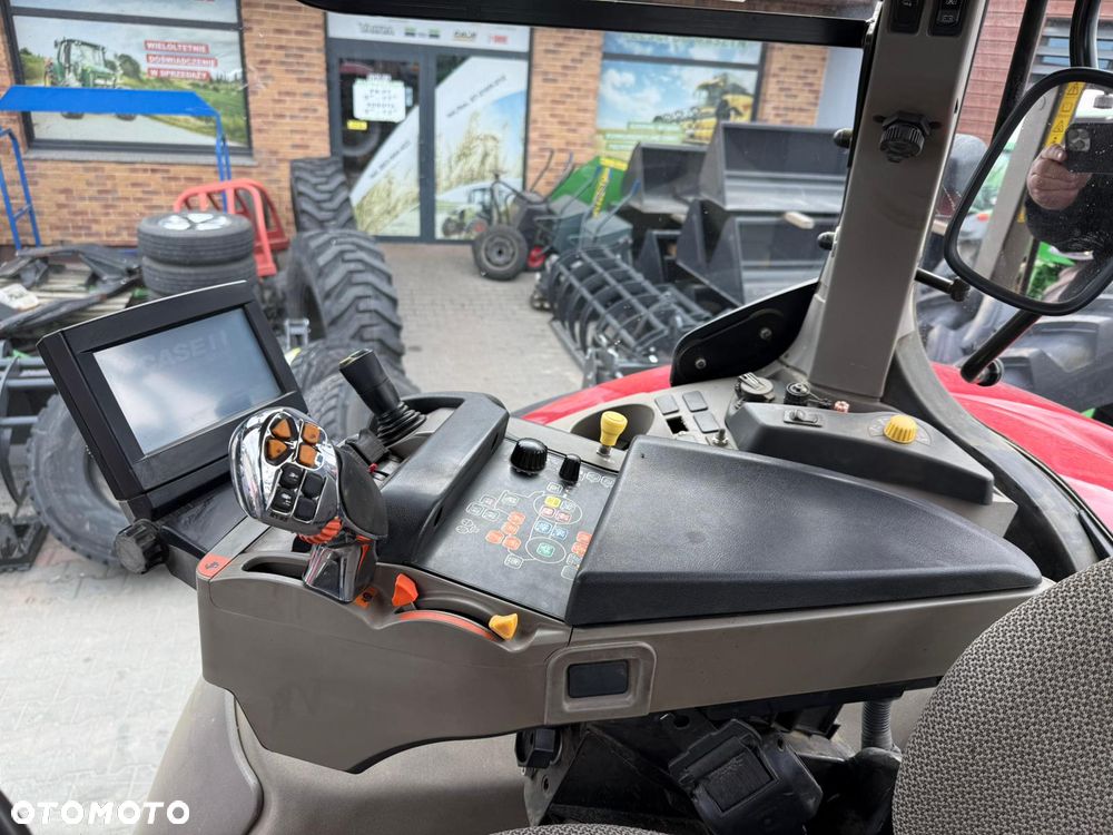Case IH CVX 225 PUMA    NEW HOLLAND T 7.250   215 - 19