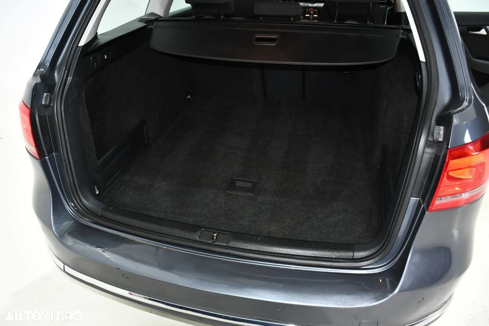 Volkswagen Passat Variant 2.0 Blue TDI SCR Comfortline - 21