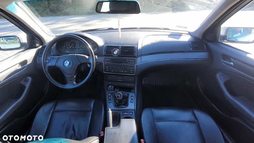 BMW Seria 3 318i - 8