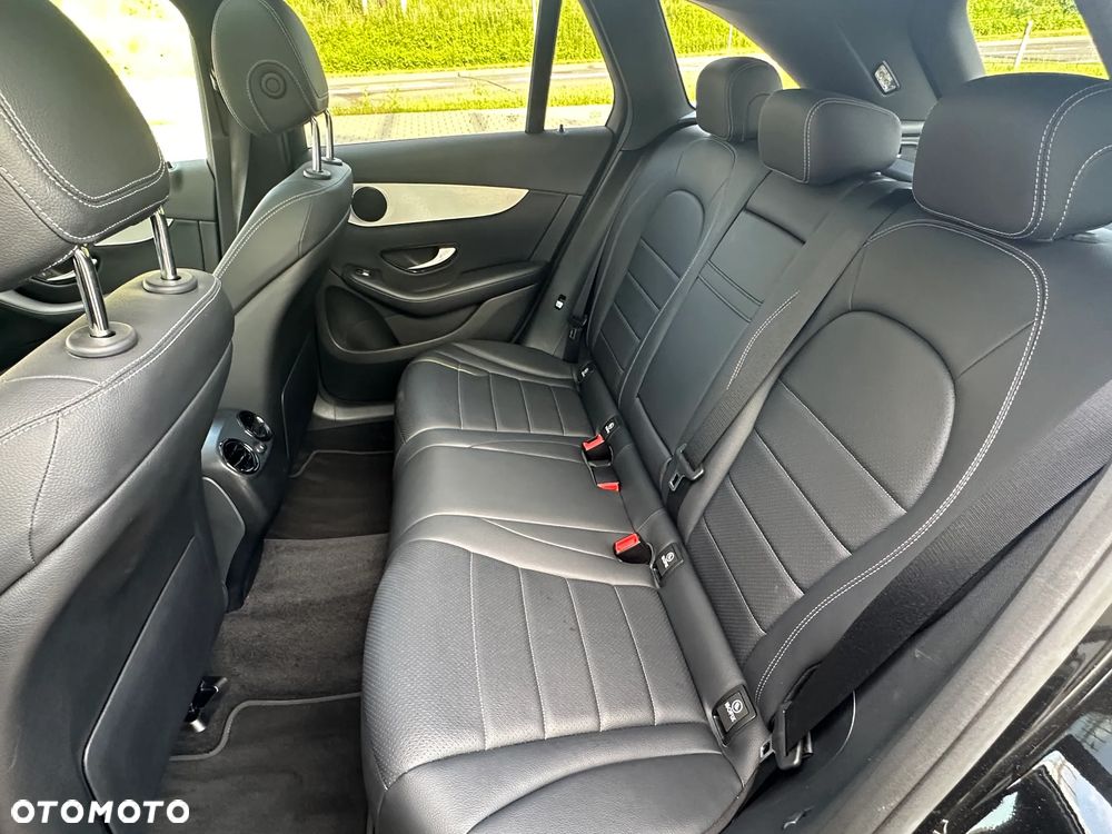 Mercedes-Benz GLC 300 4-Matic - 20