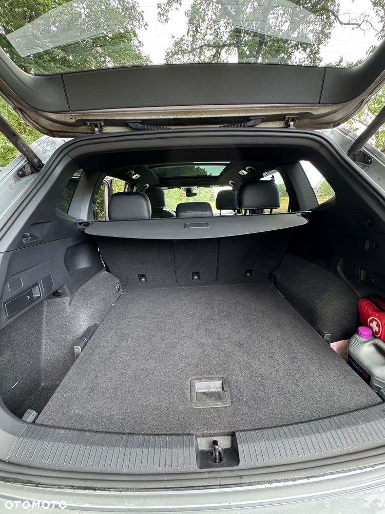 Volkswagen Tiguan - 11
