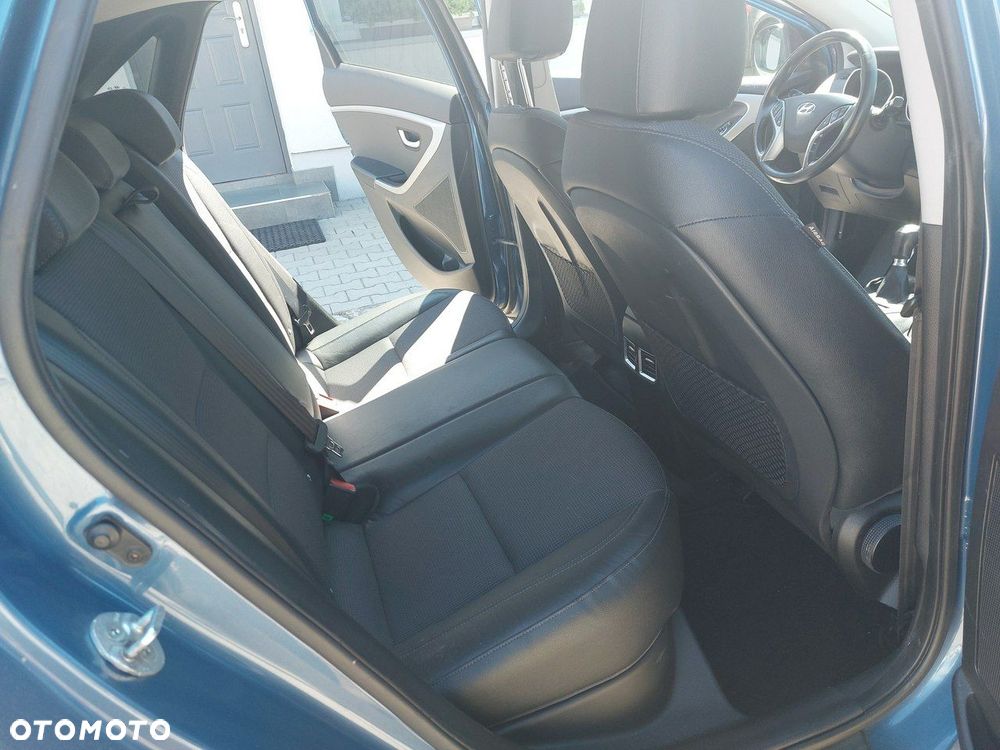 Hyundai i30 - 11