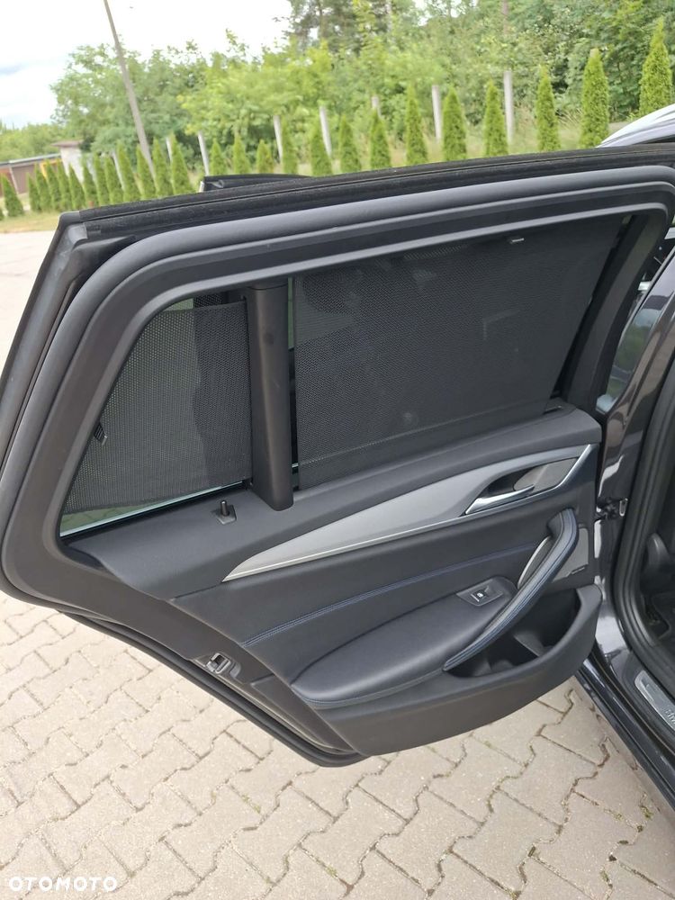 BMW Seria 5 520d Luxury Line sport - 32