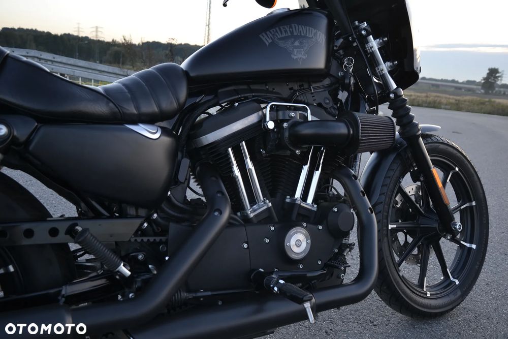 Harley-Davidson Sportster Iron 883 - 9