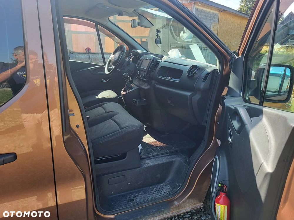 Opel Vivaro 2015 photo 5