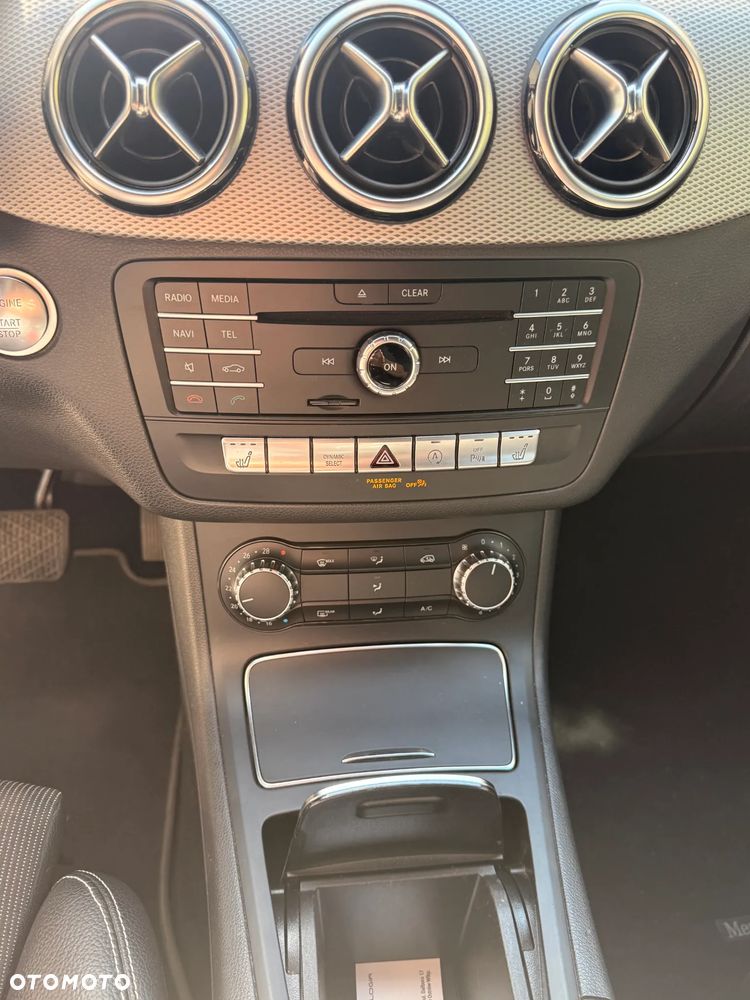 Mercedes-Benz Klasa B 220 4-Matic - 11
