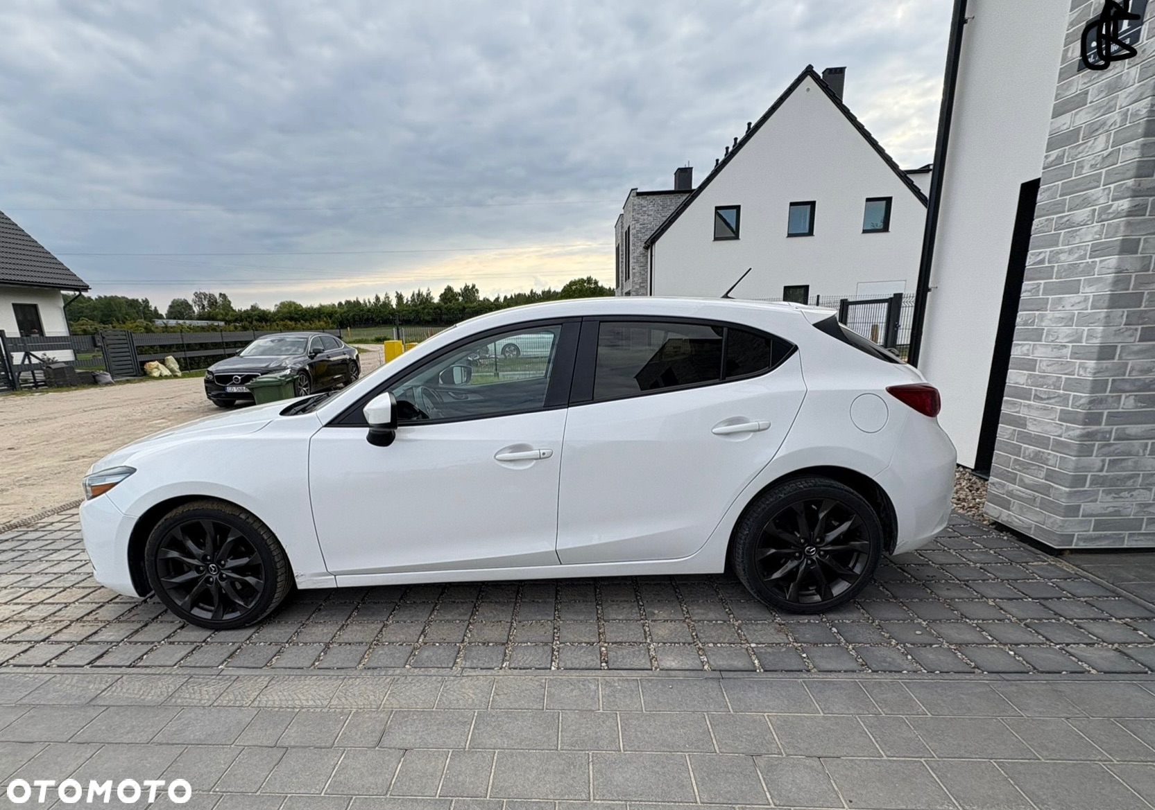 Mazda 3 - 9