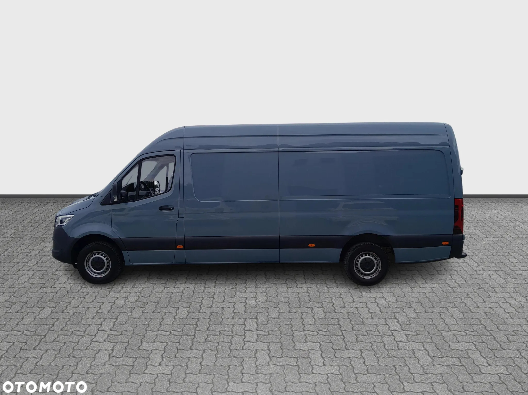 Mercedes-Benz Sprinter - 2
