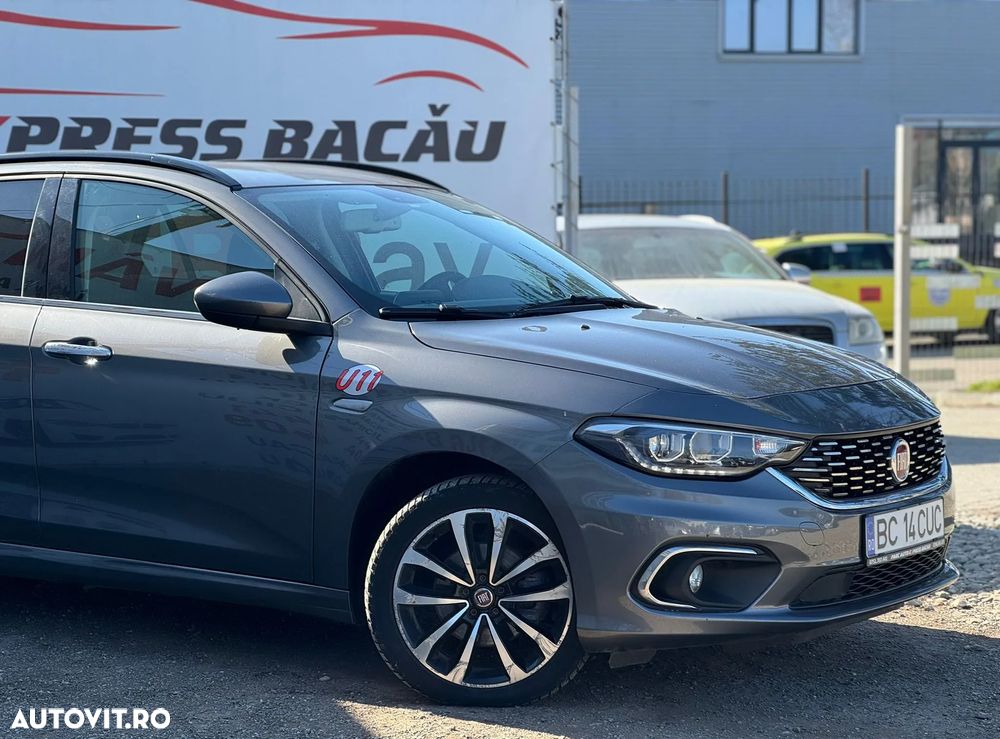 Fiat Tipo - 12