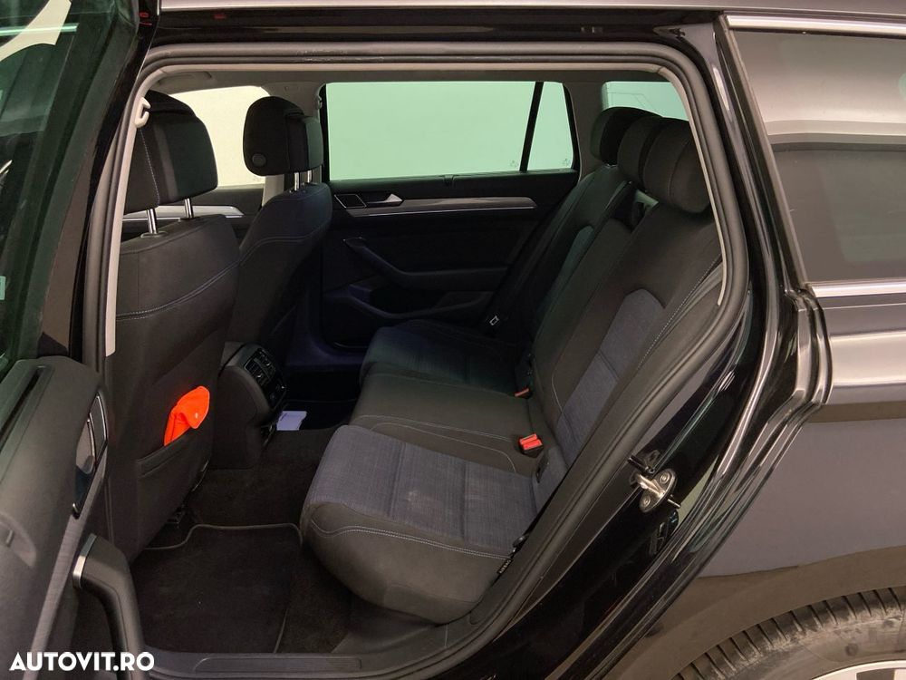 Volkswagen Passat - 9