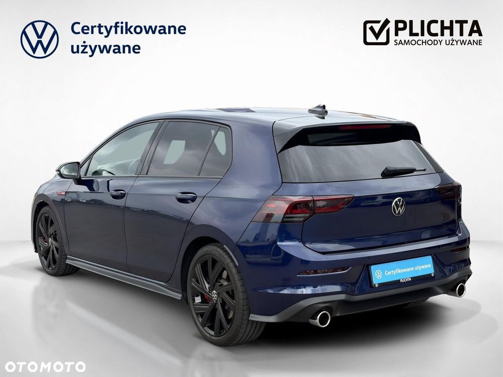Volkswagen Golf - 4