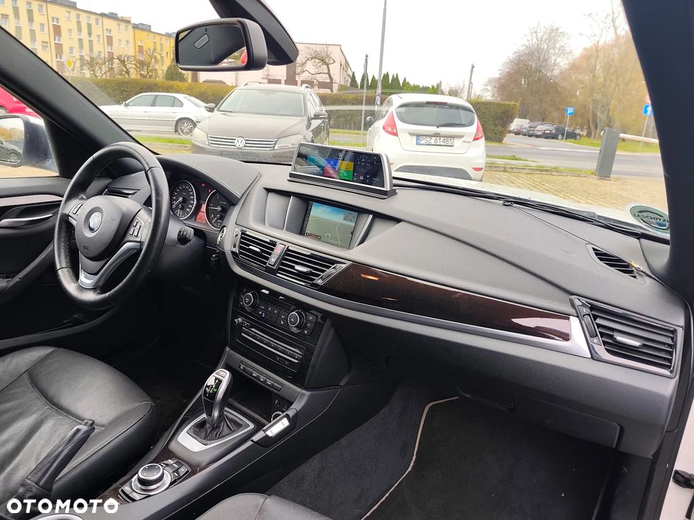 BMW X1 xDrive20d xLine - 17