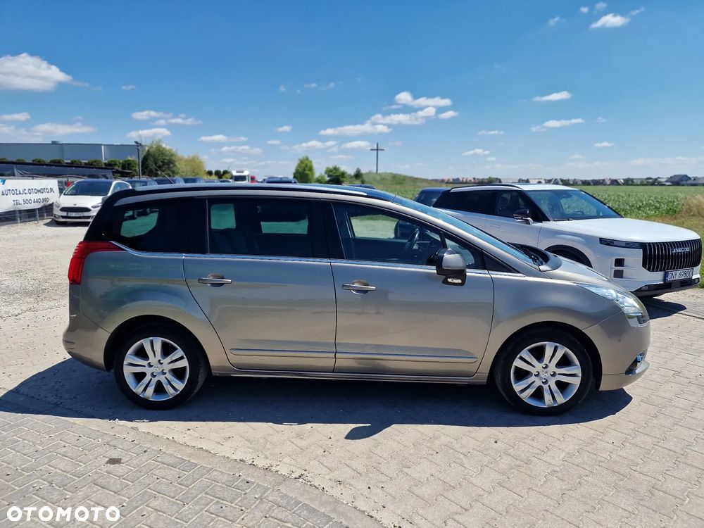 Peugeot 5008 1.6 HDi Premium - 8