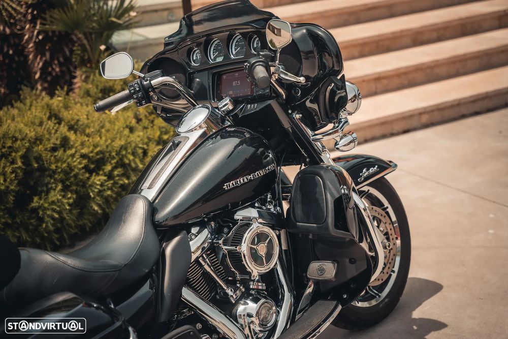 Harley-Davidson FLHT FLHTK - 16